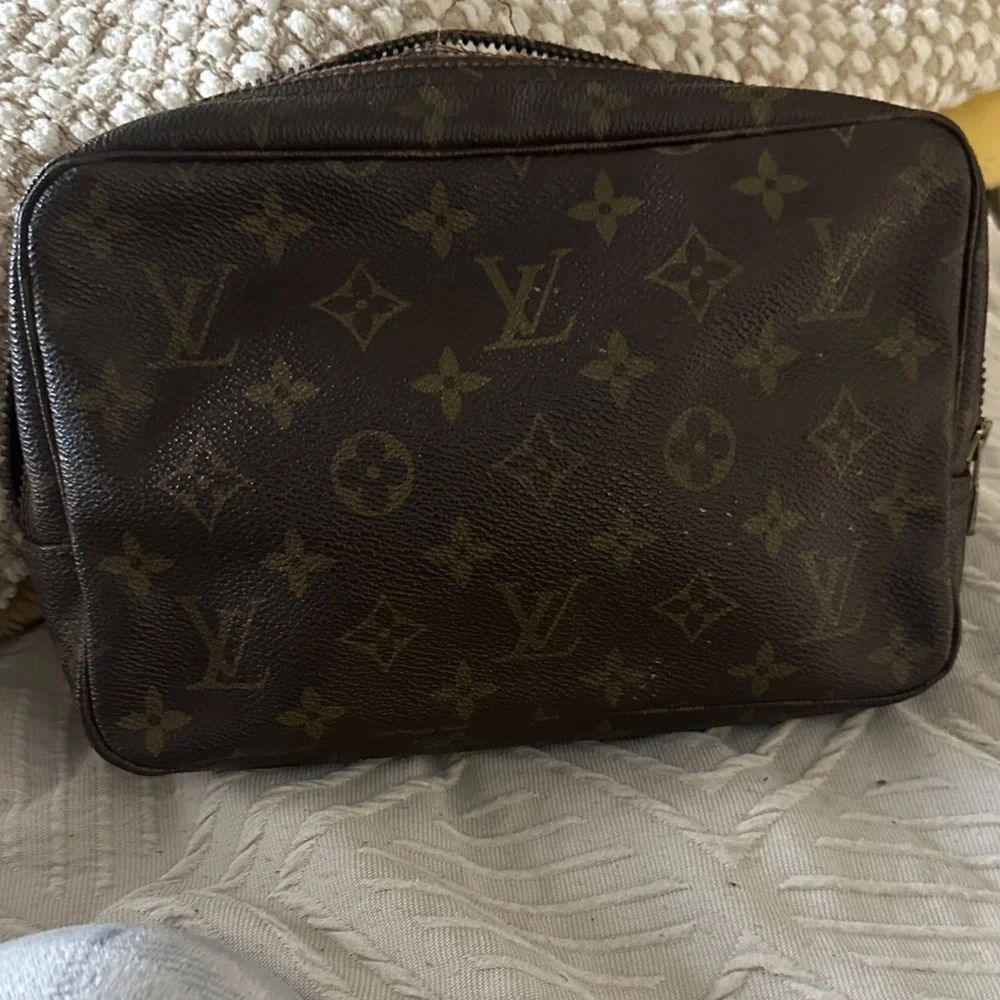 Louis Vuitton Toiletry (needs zipper). Authentic - Picture 1 of 6